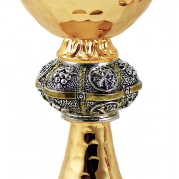 Ciborium in Hammered Brass