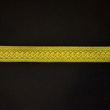 Border Trim with Chain...