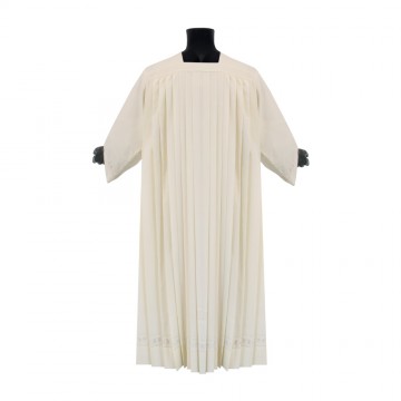 Pleated Alb in Wool Blend