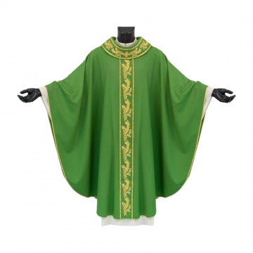 Green Chasuble in Pure Wool...
